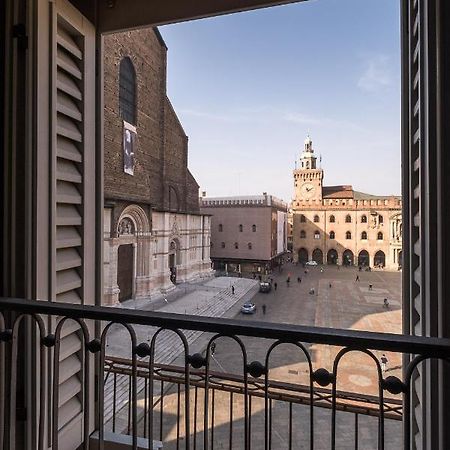 Urbanicooh Asinelli - Balcony On Piazza Maggiore Bolonia Zewnętrze zdjęcie