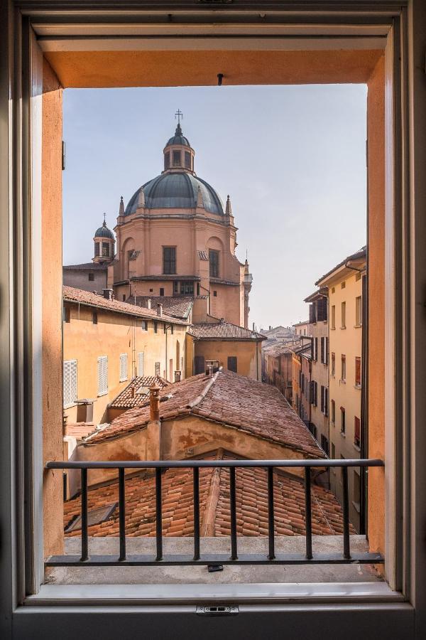 Urbanicooh Asinelli - Balcony On Piazza Maggiore Bolonia Zewnętrze zdjęcie