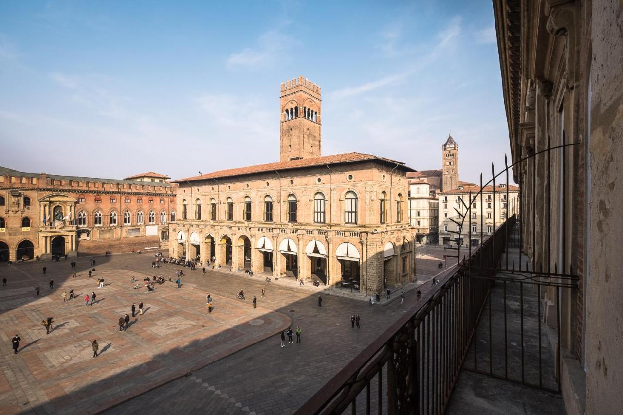 Urbanicooh Asinelli - Balcony On Piazza Maggiore Bolonia Zewnętrze zdjęcie