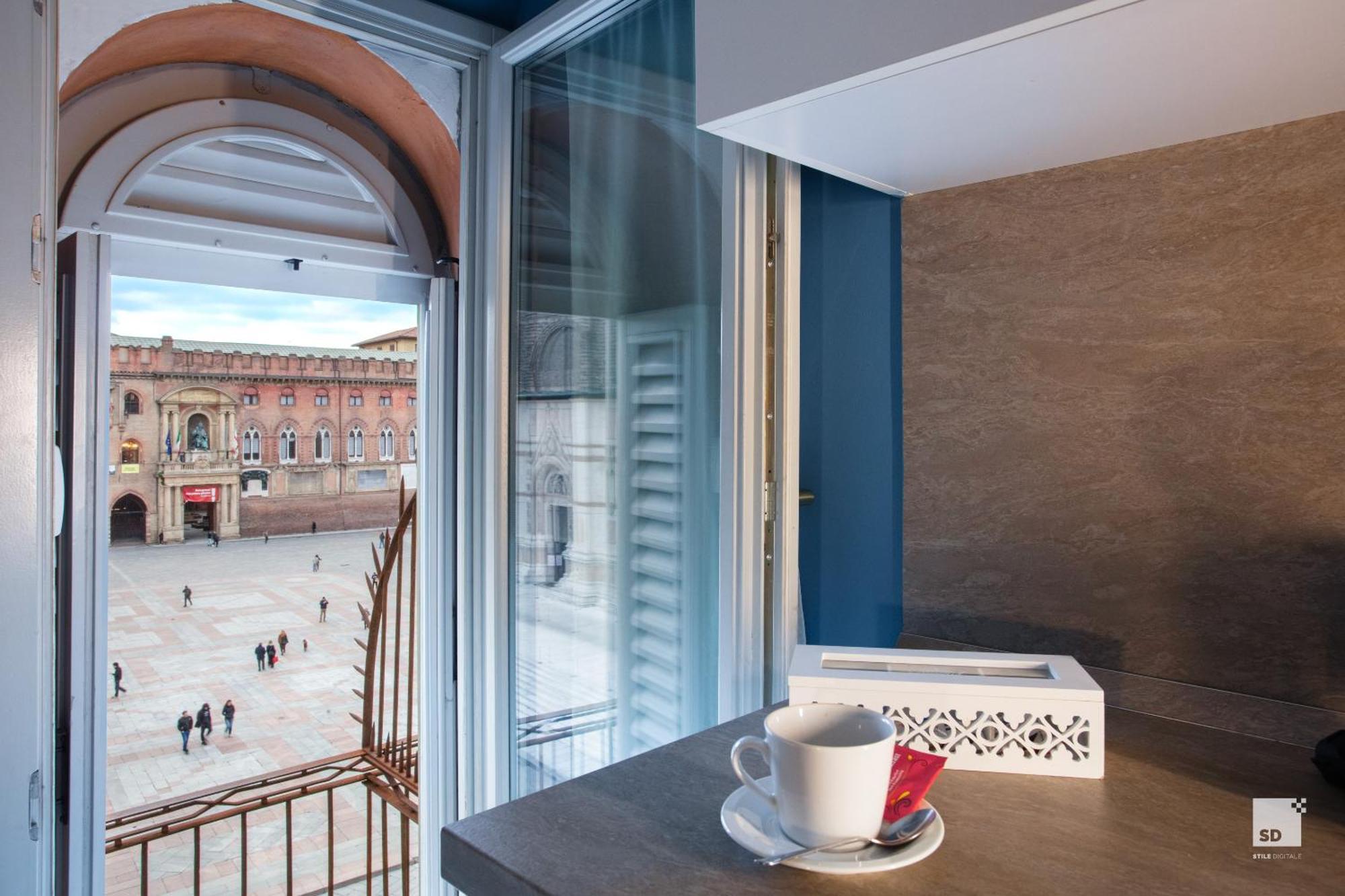Urbanicooh Asinelli - Balcony On Piazza Maggiore Bolonia Zewnętrze zdjęcie